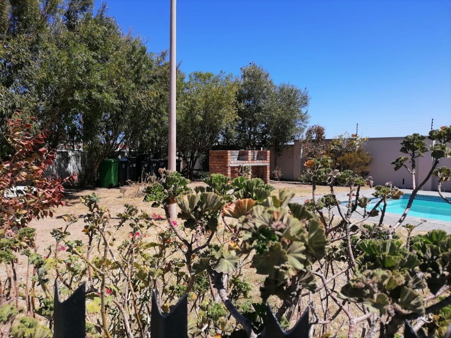2 Bedroom Property for Sale in Gordons Bay Central Western Cape